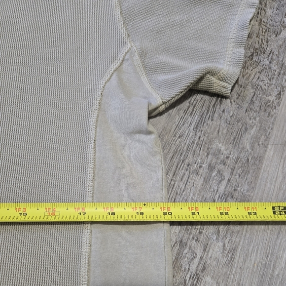 Buckle Black Men's Athleisure Shirt Size Large Short Sleeve Tan Short Sleeve - Picture 13 of 13